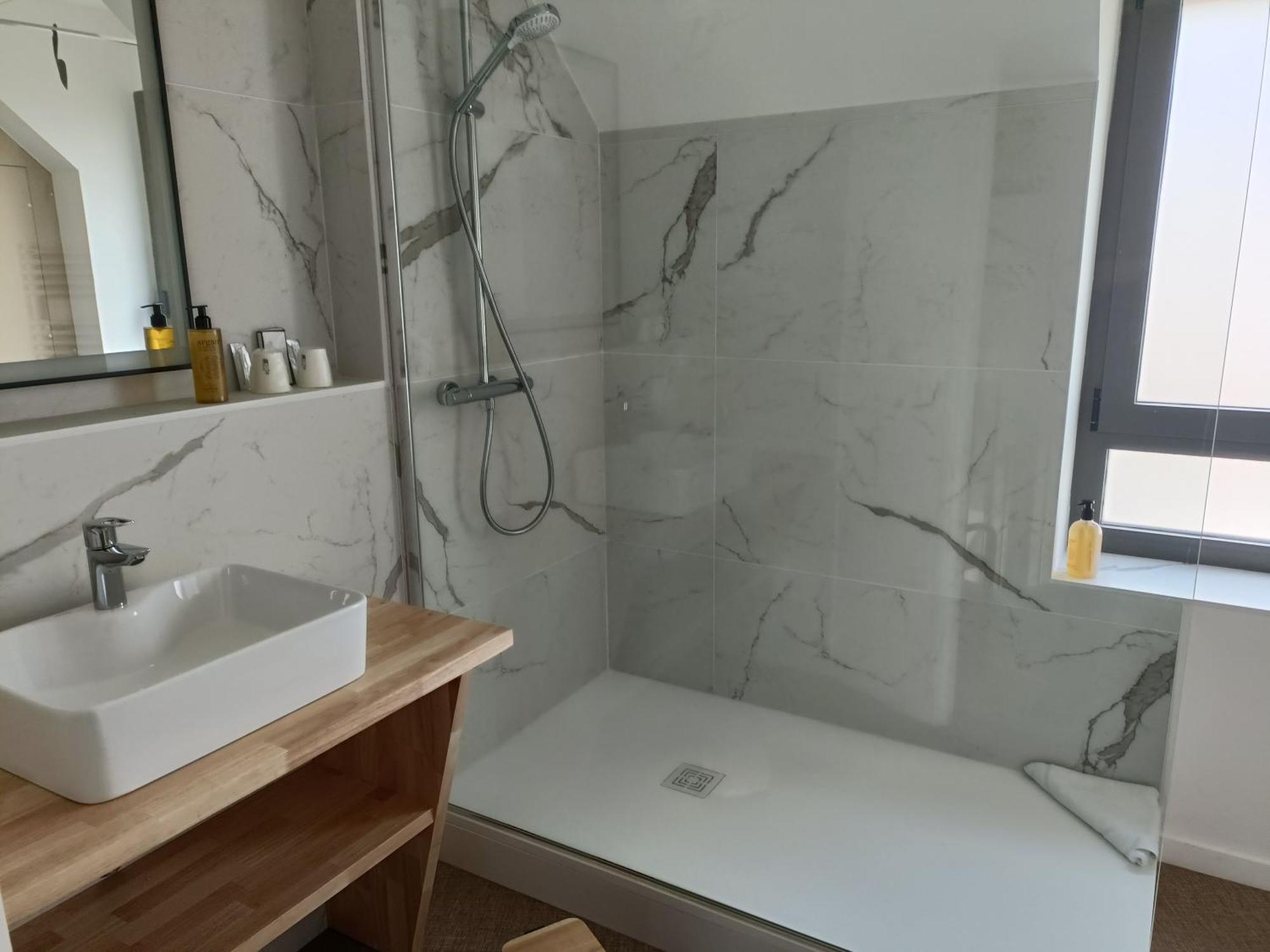 Logis- Hotel De La Baie De Wissant & Appartements מראה חיצוני תמונה