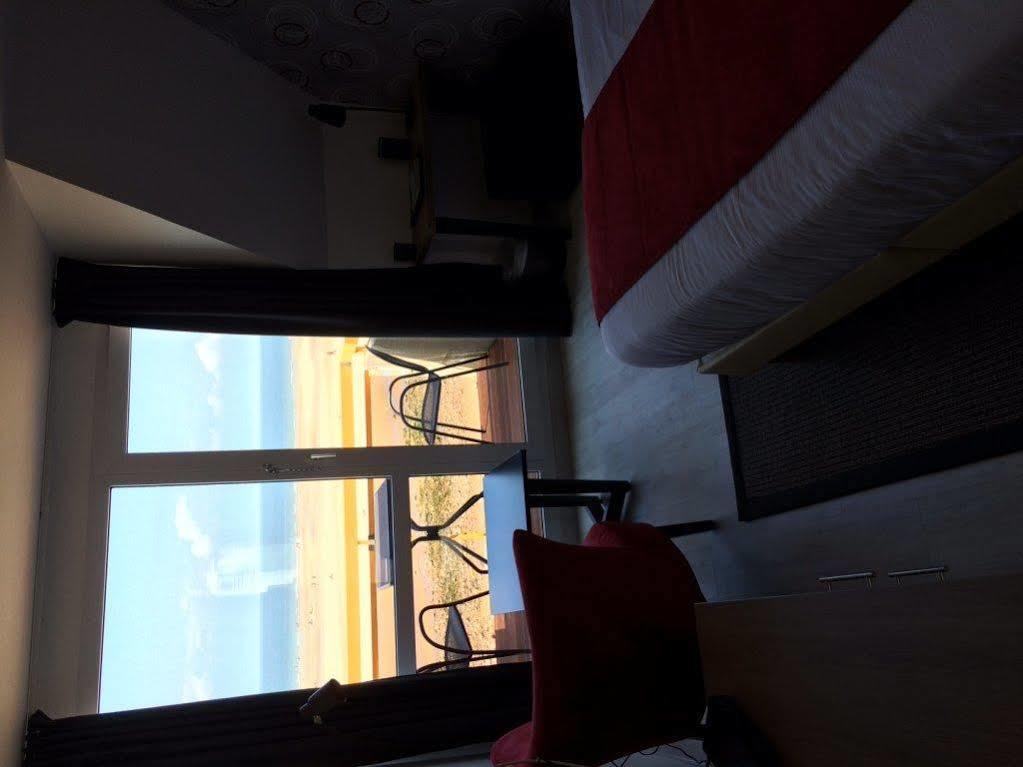 Logis- Hotel De La Baie De Wissant & Appartements מראה חיצוני תמונה